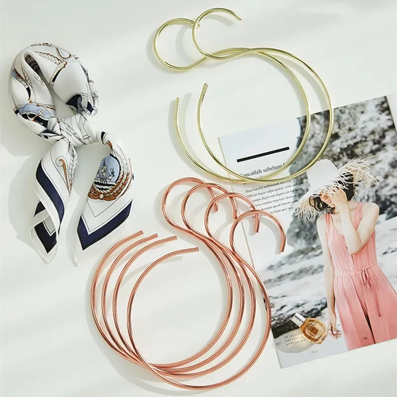5Pcs Scarf Tie Storage Ring Scarf Rack Gold Hanger Large Circle Tie Rack Belt Hook Metal Storage Rack Wardrobe Storage Holder
5Pcs Scarf Tie Storage Ring Scarf Rack Gold Hanger Large Circle Tie Rack Belt Hook Metal Storage Rack Wardrobe Storage Holder