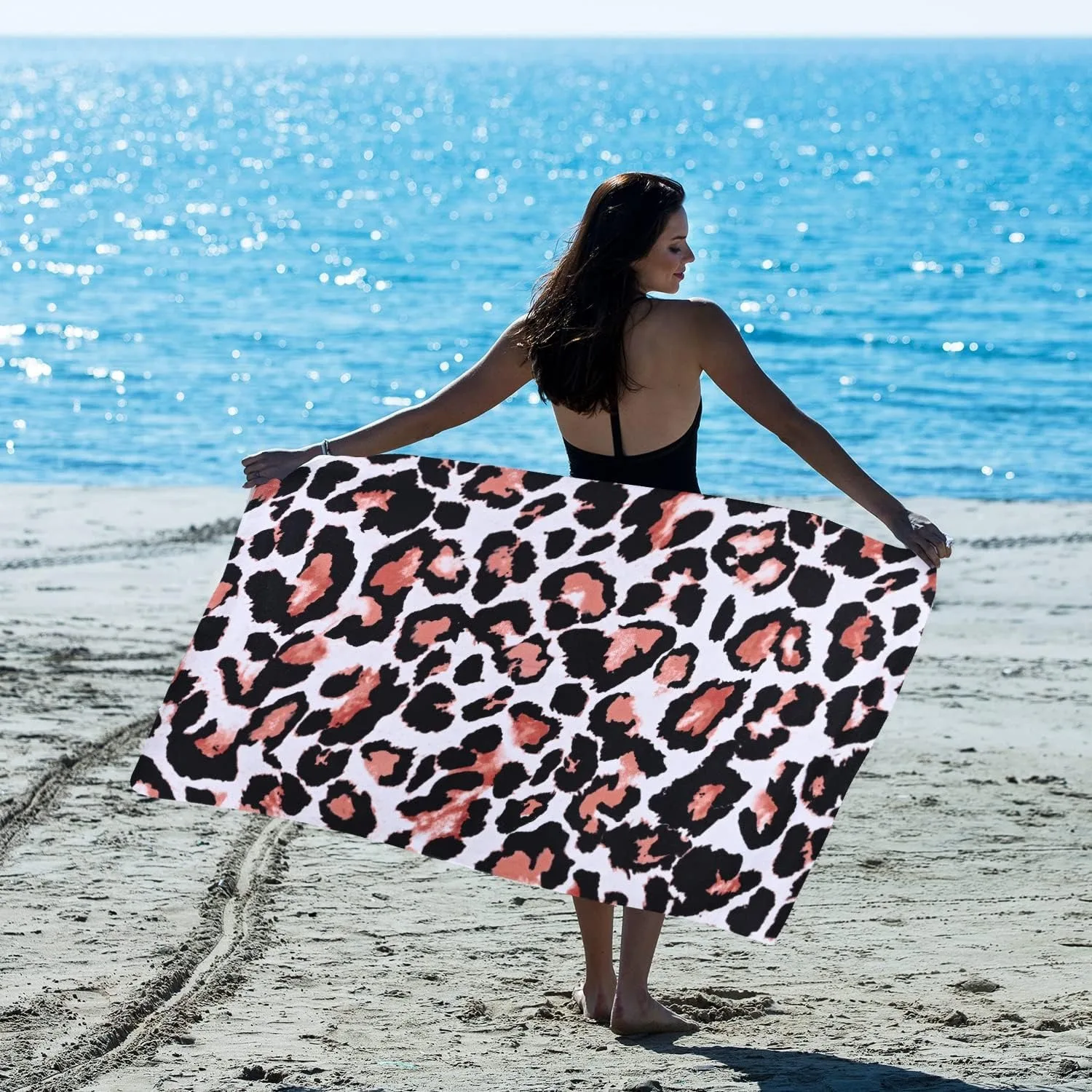 1PC Leopard pattern Beach Towel for family friends Gift Towel Quick-Dry Towel For Bath Yoga Tourism Beach GYM Camping Swimming
1PC Leopard pattern Beach Towel for family friends Gift Towel Quick-Dry Towel For Bath Yoga Tourism Beach GYM Camping Swimming