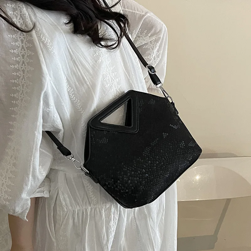 2025 New Premium Small Handbag - Crossbody/Shoulder Multi-Way Purse, Chic Designer Bag for Women, Fashion Accessory
2025 New Premium Small Handbag - Crossbody/Shoulder Multi-Way Purse, Chic Designer Bag for Women, Fashion Accessory