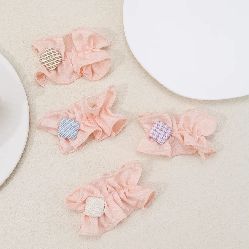 Buttoned Fabric Hair Clip for Baby Girls Pink Ruffled Lace Hairpin Cute Kids Headwear Handmade Children Hair Accessories
Buttoned Fabric Hair Clip for Baby Girls Pink Ruffled Lace Hairpin Cute Kids Headwear Handmade Children Hair Accessories