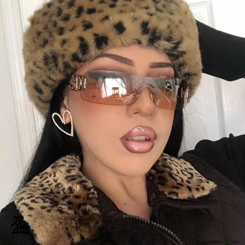 Rimless Integrative High-grade Driving Sunglasses Summer Women's Windproof Sun Glasses Outdoor Sports Gift MJ0692
Rimless Integrative High-grade Driving Sunglasses Summer Women's Windproof Sun Glasses Outdoor Sports Gift MJ0692