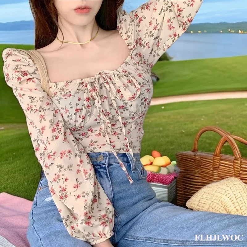 Chic Korea Tops Blusas Women 2024 Lolita Girls Cute Bow Tie Slim Waist Retro Vintage Floral Print Peplum Short Shirts Blouses
Chic Korea Tops Blusas Women 2024 Lolita Girls Cute Bow Tie Slim Waist Retro Vintage Floral Print Peplum Short Shirts Blouses