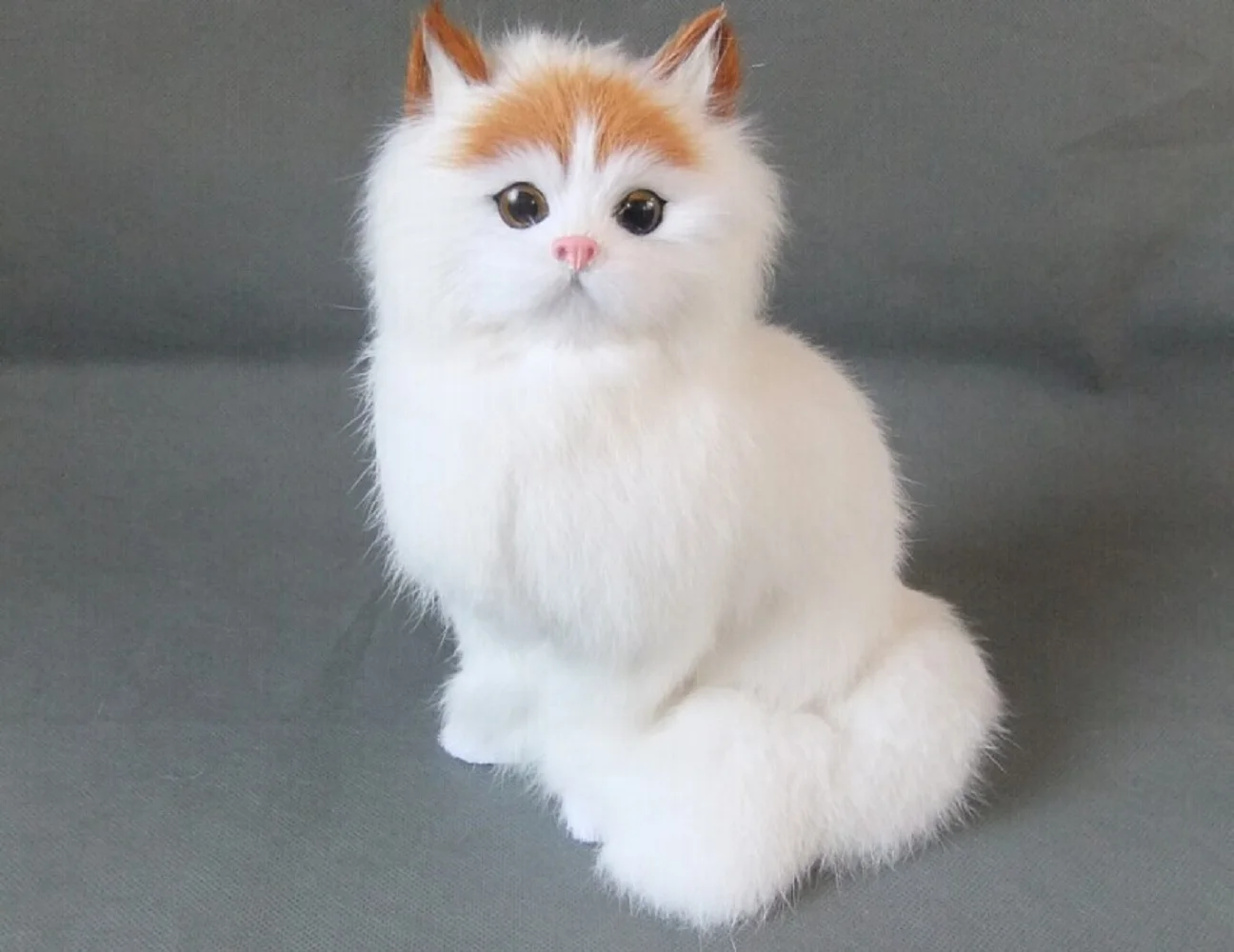 new simulation white cat toy polyethylene & furs handicraft Decoration prop cat doll about 21x17cm 1428
new simulation white cat toy polyethylene & furs handicraft Decoration prop cat doll about 21x17cm 1428
