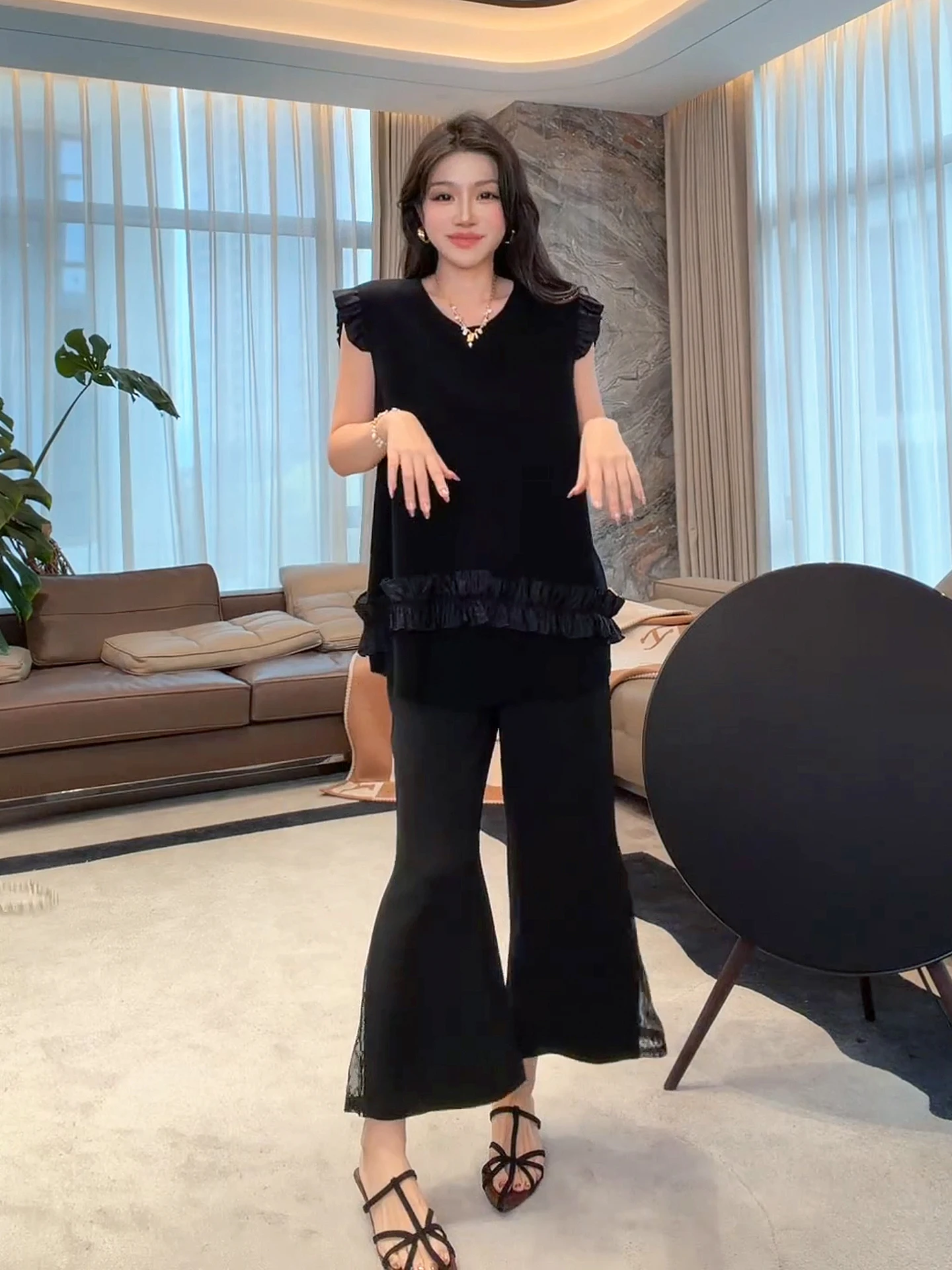 Модный вязаный свитер Lao Yang's Personal ME Black Sugar Jasmine без рукавов, в уличном стиле, стандартный крой, полиэстер
Модный вязаный свитер Lao Yang's Personal ME Black Sugar Jasmine без рукавов, в уличном стиле, стандартный крой, полиэстер