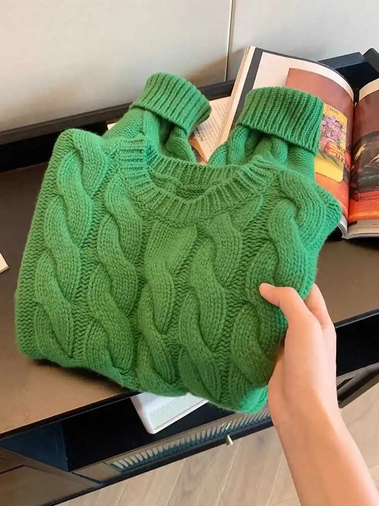 Women's Green Jumper Pullover Sweater Vintage 2000s Y2k Knitwear Solid Color Long Sleeves O-Neck Cashmere Sweater Autumn Clothes
Women's Green Jumper Pullover Sweater Vintage 2000s Y2k Knitwear Solid Color Long Sleeves O-Neck Cashmere Sweater Autumn Clothes
