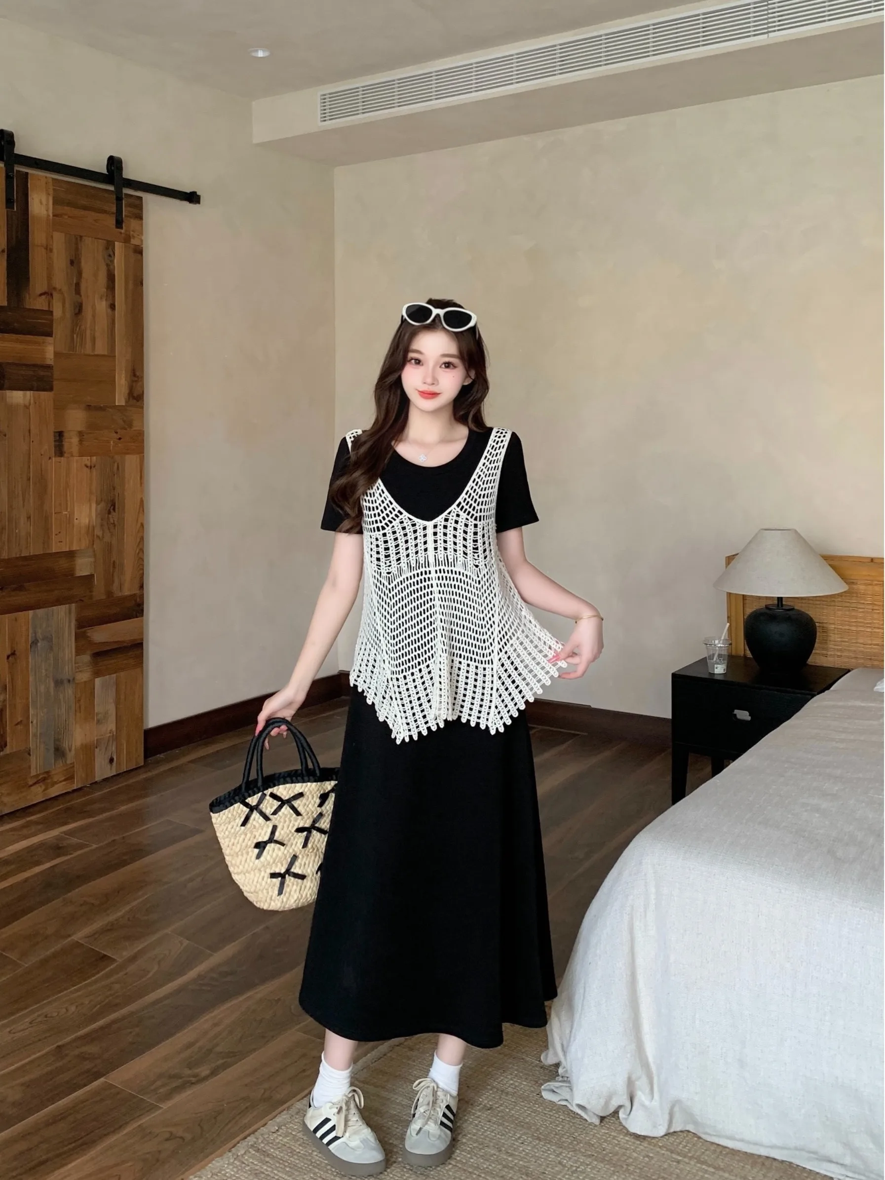 Slimming Hollow out Vest Top Women's Summer Casual Two-Piece Set T-Shirt Dress plus Size Layering Vest Dressing Chinese Style
Slimming Hollow out Vest Top Women's Summer Casual Two-Piece Set T-Shirt Dress plus Size Layering Vest Dressing Chinese Style