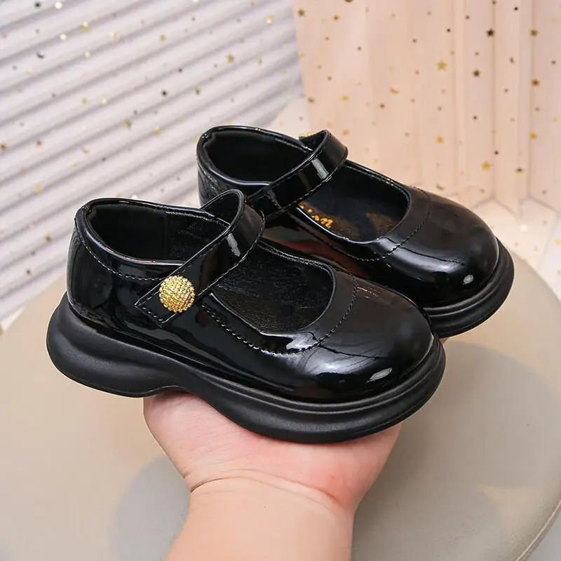 Популярная детская кожаная обувь для девочек, школьный стиль, весна и осень, новые повседневные туфли на плоской подошве, модные повседневные нескользящие модные милые каваи
Популярная детская кожаная обувь для девочек, школьный стиль, весна и осень, новые повседневные туфли на плоской подошве, модные повседневные нескользящие модные милые каваи