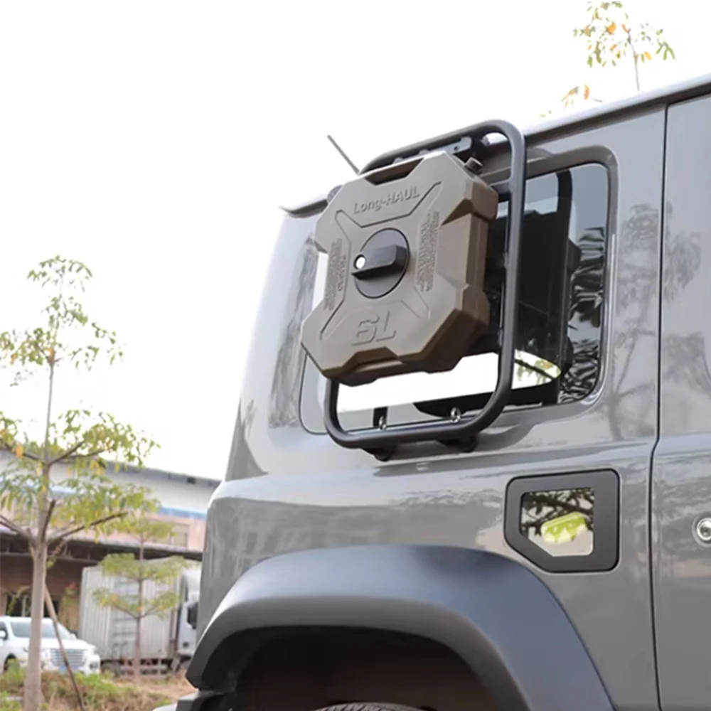 SXMA JMN136 Rear Side Window Water Pack 6L Capacity,Spare Oil Container with Bracket&Lock,Tank Cans for Jimny JB74 3/5Door 2018+
SXMA JMN136 Rear Side Window Water Pack 6L Capacity,Spare Oil Container with Bracket&Lock,Tank Cans for Jimny JB74 3/5Door 2018+