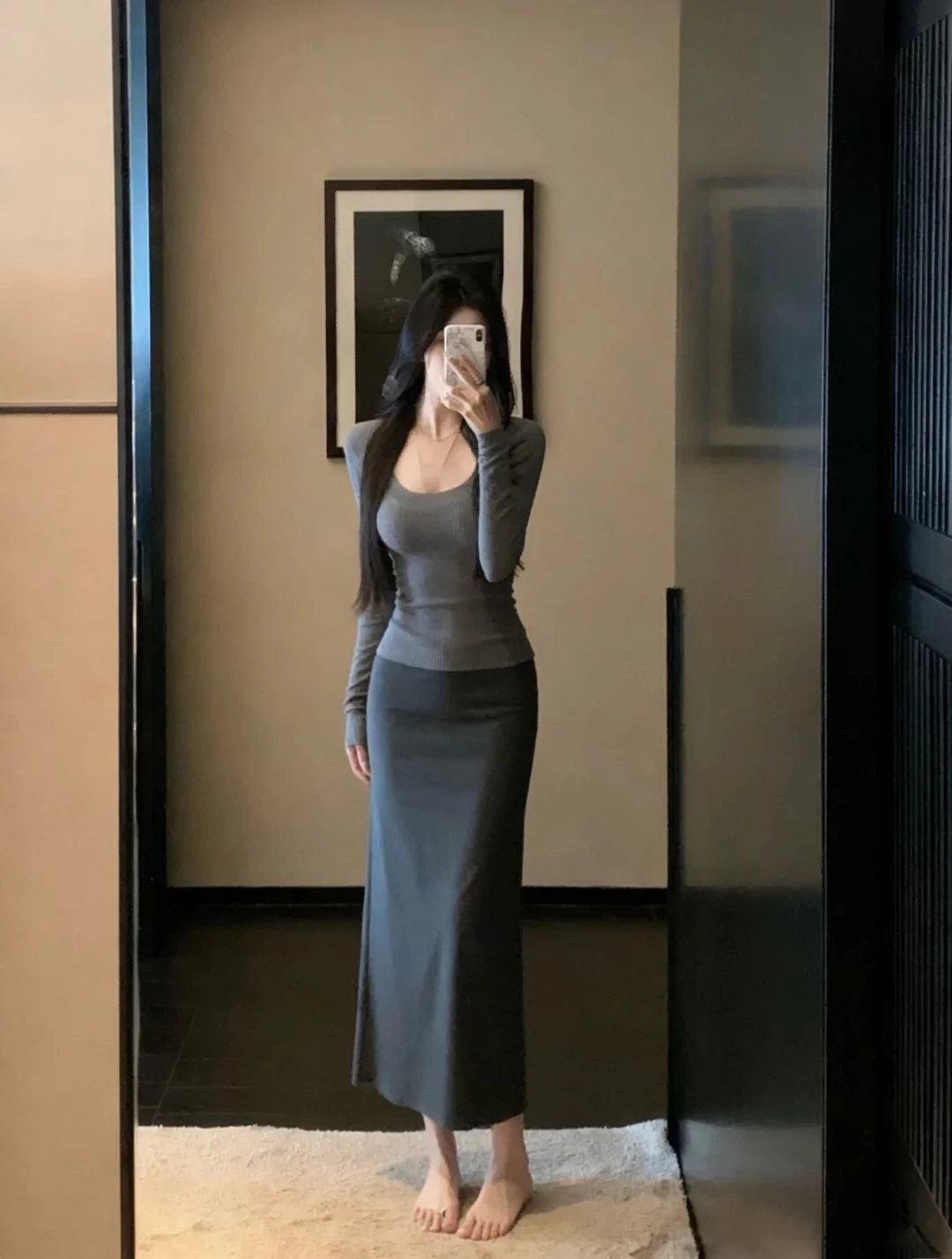 Elegant U-Neck Knitwear Women's Fashion Slim Fit Inner Wear Beautiful Waist-Cinching Autumn Winter Top Stylish Simple Style
Elegant U-Neck Knitwear Women's Fashion Slim Fit Inner Wear Beautiful Waist-Cinching Autumn Winter Top Stylish Simple Style