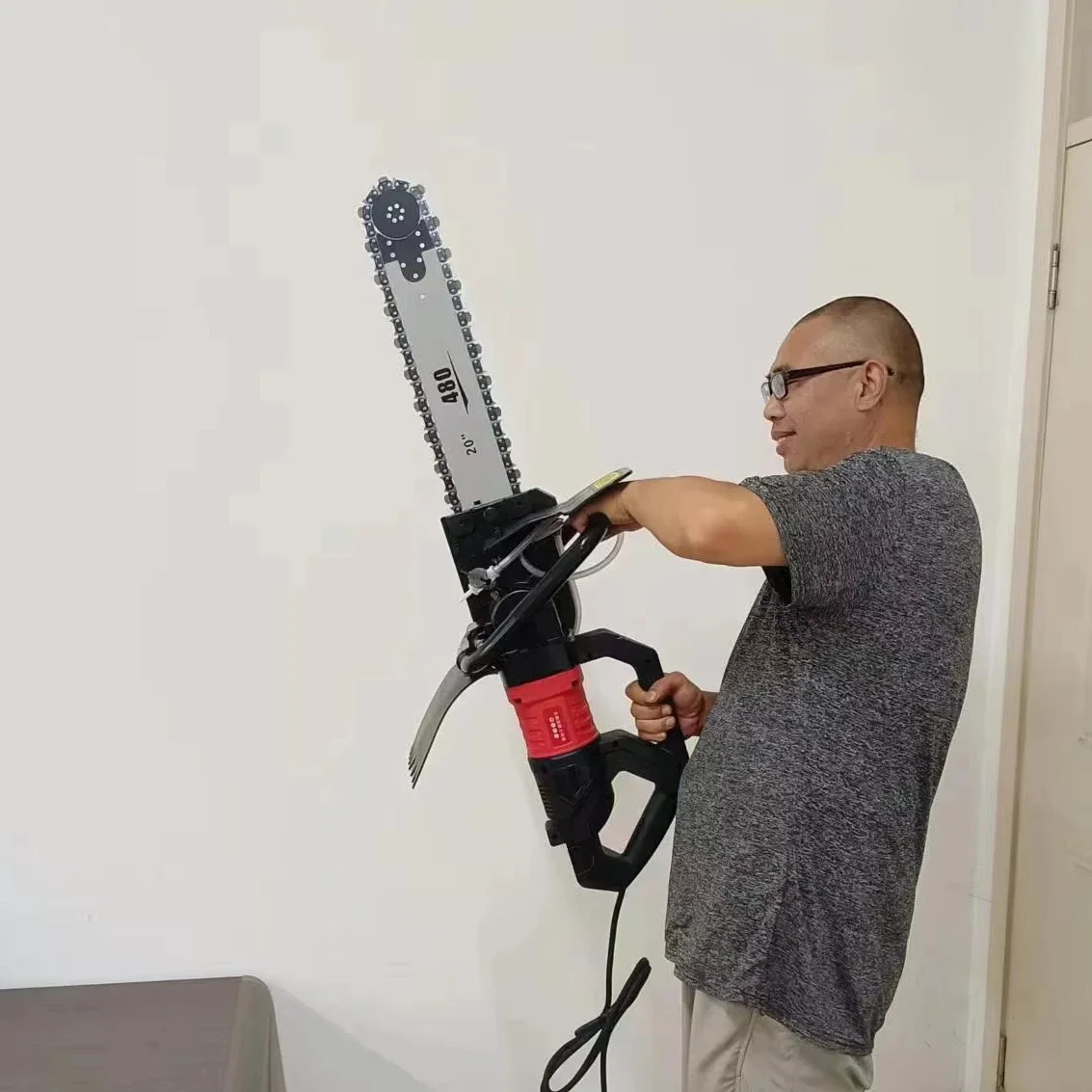 Original brand new!6000W High power Brushless Motor Chain Saw Cutter Concrete Saw Cutting Machine Wall cuter saw
Original brand new!6000W High power Brushless Motor Chain Saw Cutter Concrete Saw Cutting Machine Wall cuter saw