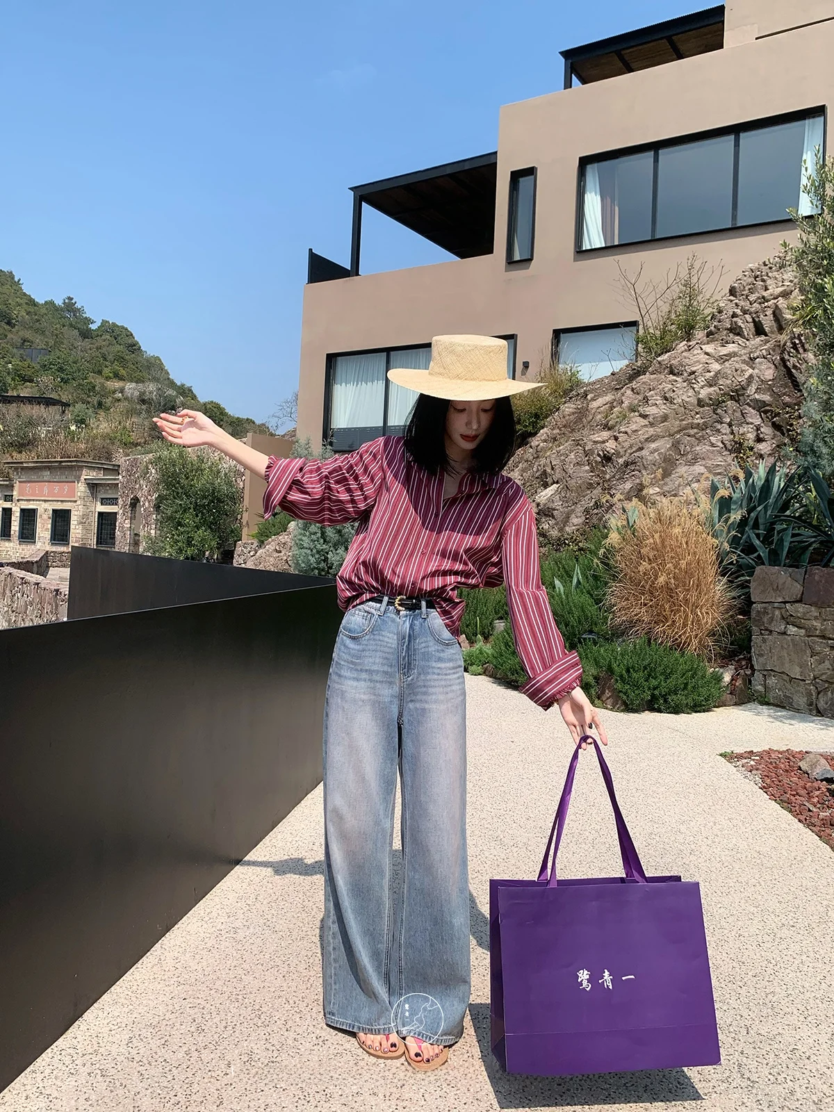 Ретро шелковые хлопковые широкие джинсы с высокой талией, весенняя талия, синие повседневные женские джинсы прямого кроя, износостойкие свободные посадки
Ретро шелковые хлопковые широкие джинсы с высокой талией, весенняя талия, синие повседневные женские джинсы прямого кроя, износостойкие свободные посадки