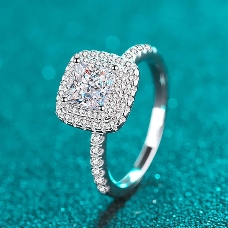 DRring 5.5mm 1ct Princess Cut Moissanite Diamond Rings for Women Square Luxury Jewelry S925 Sterling Silver White Gold Band GRA
DRring 5.5mm 1ct Princess Cut Moissanite Diamond Rings for Women Square Luxury Jewelry S925 Sterling Silver White Gold Band GRA