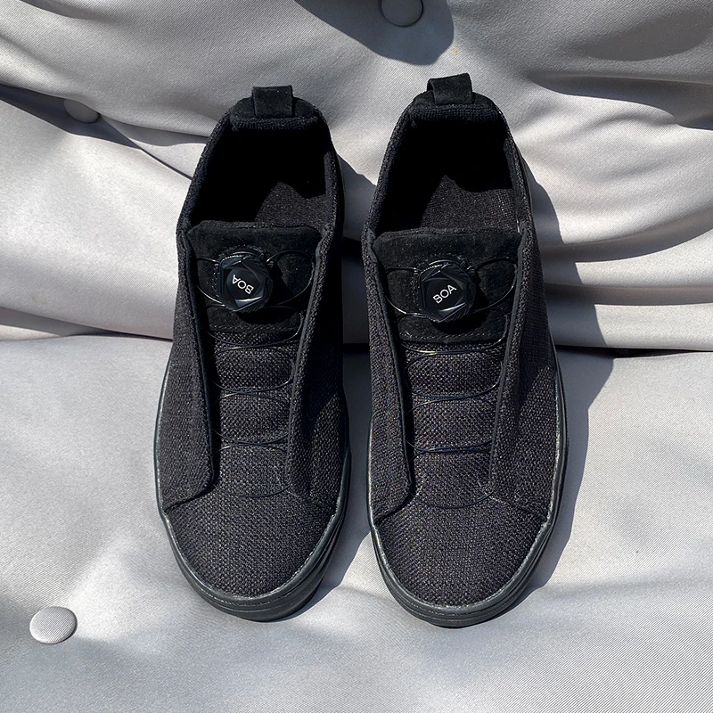 Large size pure black BOA knob lazy board shoes without tie, one foot casual canvas shoes 36-48 wide foot friendly commuting sho
Large size pure black BOA knob lazy board shoes without tie, one foot casual canvas shoes 36-48 wide foot friendly commuting sho