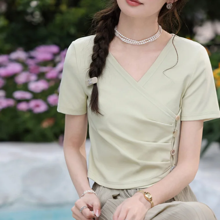 Cotton T Shirt Woman Summer New Pure Desire Style Spicy Girl V-Neck Short Sleeve T-Shirt for Women Slim Fit Irregular Button Top
Cotton T Shirt Woman Summer New Pure Desire Style Spicy Girl V-Neck Short Sleeve T-Shirt for Women Slim Fit Irregular Button Top