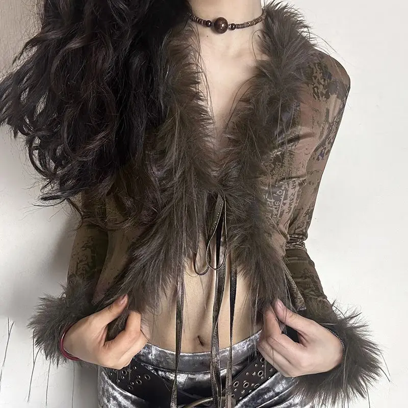 Personality Euramerican Spliced Faux Fur Punk Cardigan Y2k Aesthetic Harajuku Women Lace Up Shirts Streetwear Vintage Clothes
Personality Euramerican Spliced Faux Fur Punk Cardigan Y2k Aesthetic Harajuku Women Lace Up Shirts Streetwear Vintage Clothes