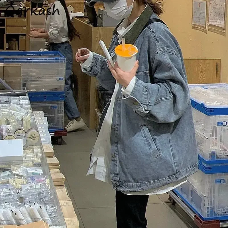 Базовые куртки женские джинсовые в стиле Харадзюку для студентов унисекс шикарные весенние однотонные уличные куртки в стиле BF однобортные эстетические модели в стиле ретро
Базовые куртки женские джинсовые в стиле Харадзюку для студентов унисекс шикарные весенние однотонные уличные куртки в стиле BF однобортные эстетические модели в стиле ретро