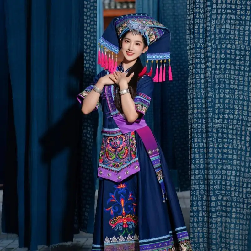 Guangxi Zhuang Costume Women's Ethnic Performing Costumes Minority Adult Brocade Embroidered Dress
Guangxi Zhuang Costume Women's Ethnic Performing Costumes Minority Adult Brocade Embroidered Dress