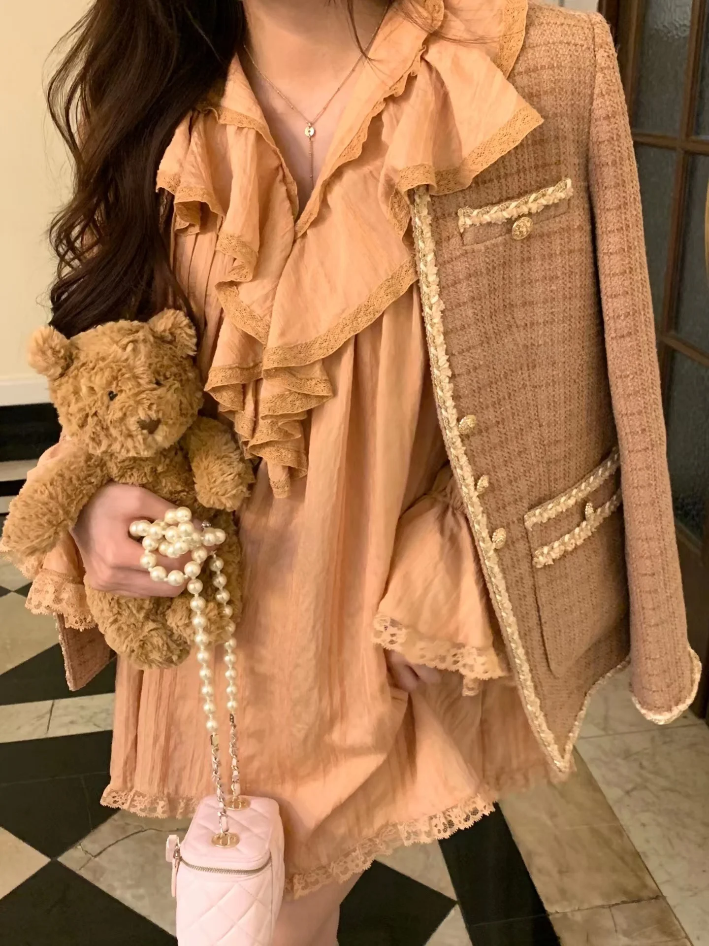 Pinky Piggy Autumnal Muse Long Sleeve Tunic Dress with Lotus Leaf Collar Two Piece Set Elegant And Fashionable Women's Wear
Pinky Piggy Autumnal Muse Long Sleeve Tunic Dress with Lotus Leaf Collar Two Piece Set Elegant And Fashionable Women's Wear