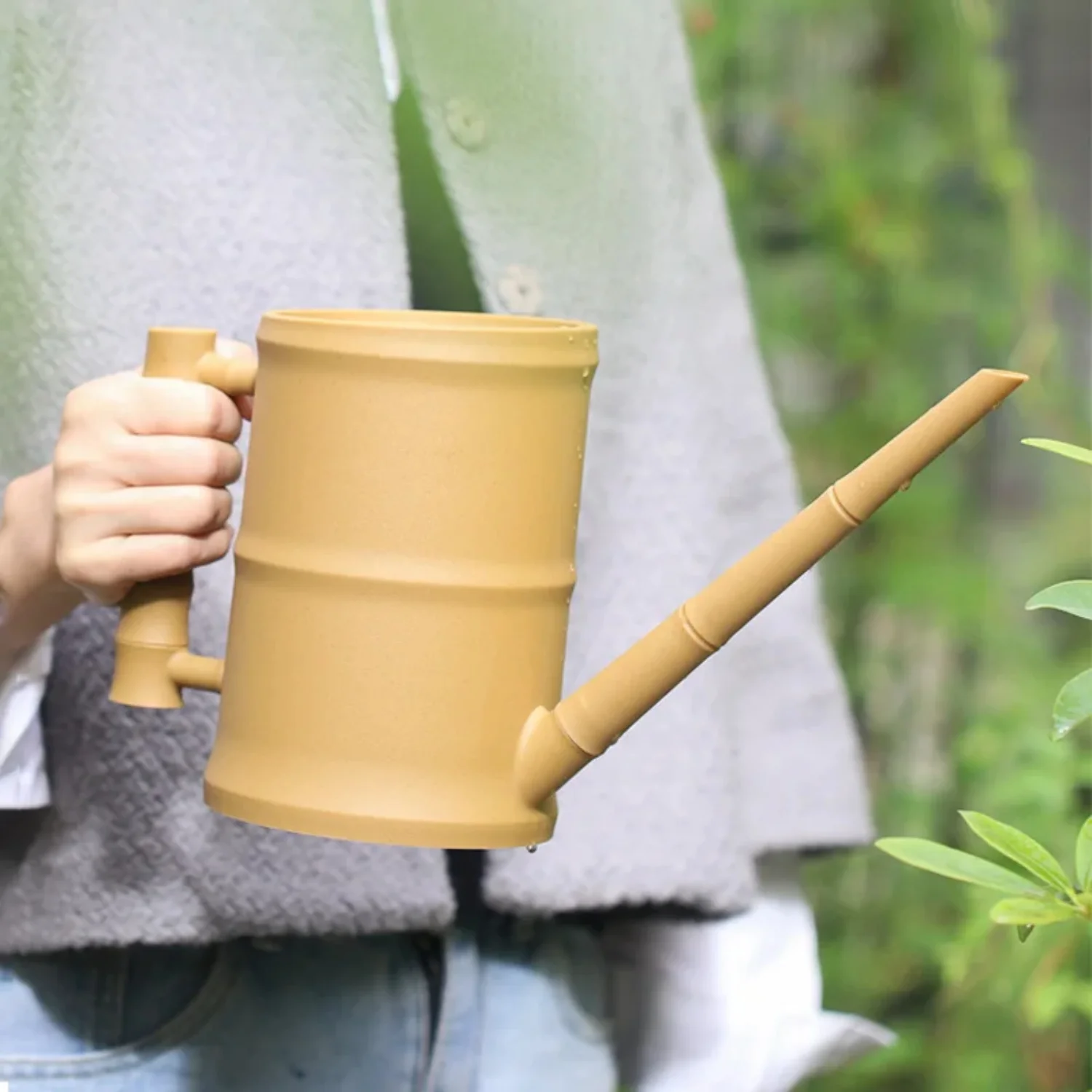 1.6L Watering Can Bottle Plastic Long Spout Watering Pot Outdoor Indoor House Plants Flowers Gardening Watering Garden Tools
1.6L Watering Can Bottle Plastic Long Spout Watering Pot Outdoor Indoor House Plants Flowers Gardening Watering Garden Tools