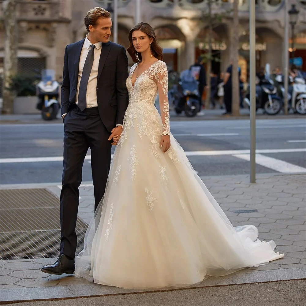 ZJ9267 Gorgeous Women's A-line Long Sleeve Wedding Dresses Lace Applique Women's Sexy V-neck Bridal Gowns Princess Prom Party
ZJ9267 Gorgeous Women's A-line Long Sleeve Wedding Dresses Lace Applique Women's Sexy V-neck Bridal Gowns Princess Prom Party
