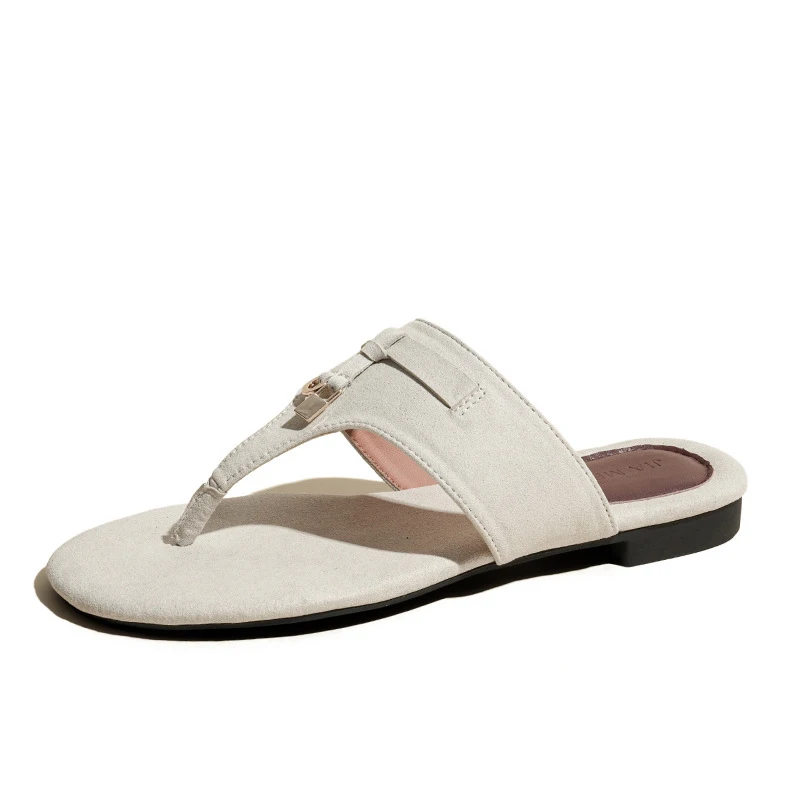 Grape Mom's new summer French-style elegant herringbone flip-flops with tassels, versatile low-heeled sandals for women
Grape Mom's new summer French-style elegant herringbone flip-flops with tassels, versatile low-heeled sandals for women