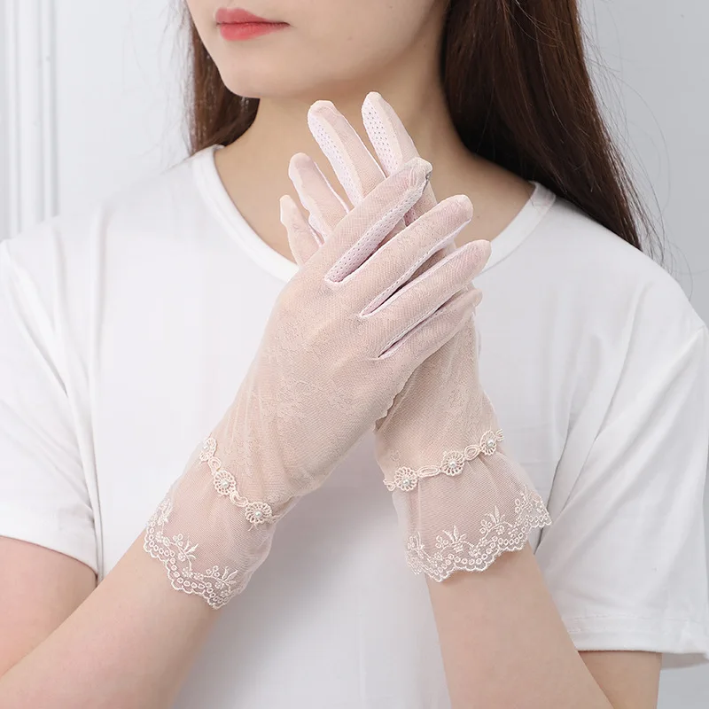 Summer Women Sunscreen Thin Sexy Lace Mesh Drive Cycling Ice Silk Non-Slip Touch Screen Breathable High Elasticity Gloves
Summer Women Sunscreen Thin Sexy Lace Mesh Drive Cycling Ice Silk Non-Slip Touch Screen Breathable High Elasticity Gloves