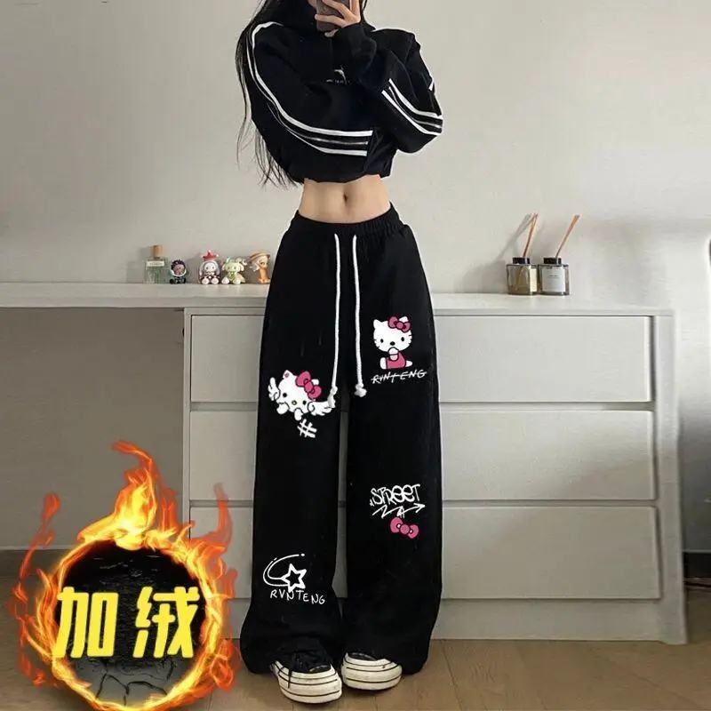 Kawaii аниме модные повседневные Sanrio Hello Kitty свободные прямые спортивные штаны плюшевые граффити широкие брюки на шнурке полные комплекты женские
Kawaii аниме модные повседневные Sanrio Hello Kitty свободные прямые спортивные штаны плюшевые граффити широкие брюки на шнурке полные комплекты женские