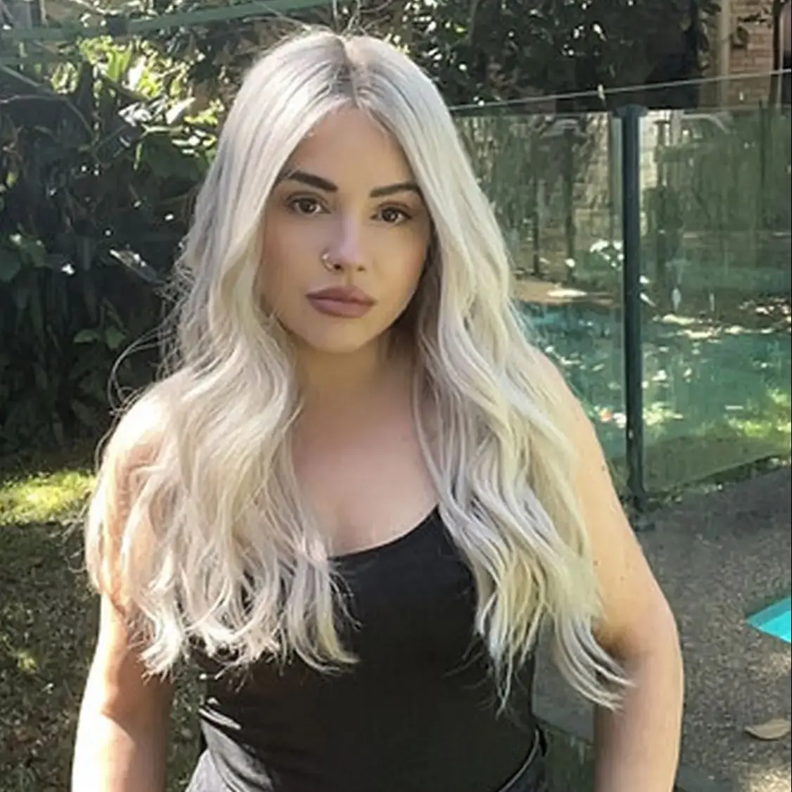 13x4 Lace front Synthetic Wig Ombre White Blonde Soft Natural Wave 20" Melt Ash Roots Realistic Look Wig for Women Daily Use
13x4 Lace front Synthetic Wig Ombre White Blonde Soft Natural Wave 20" Melt Ash Roots Realistic Look Wig for Women Daily Use