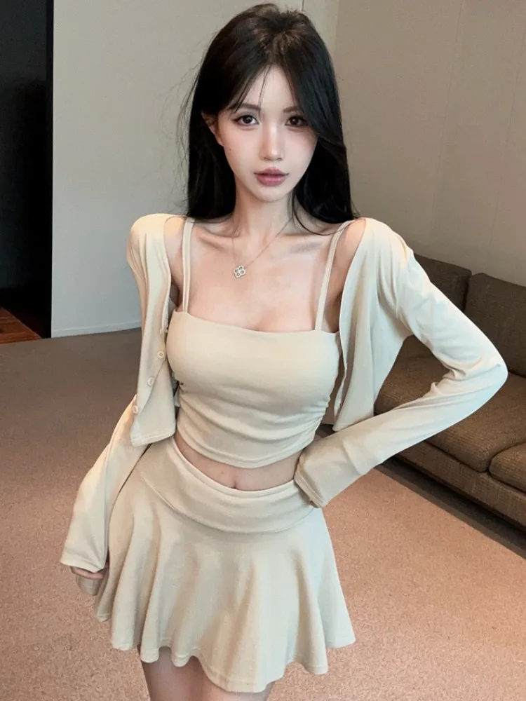 Sexy Short Strap Vest Sunscreen Cardigan Summer New Anti-Light Half A-Line Skirt Three-Piece Set Korean Style Commute
Sexy Short Strap Vest Sunscreen Cardigan Summer New Anti-Light Half A-Line Skirt Three-Piece Set Korean Style Commute