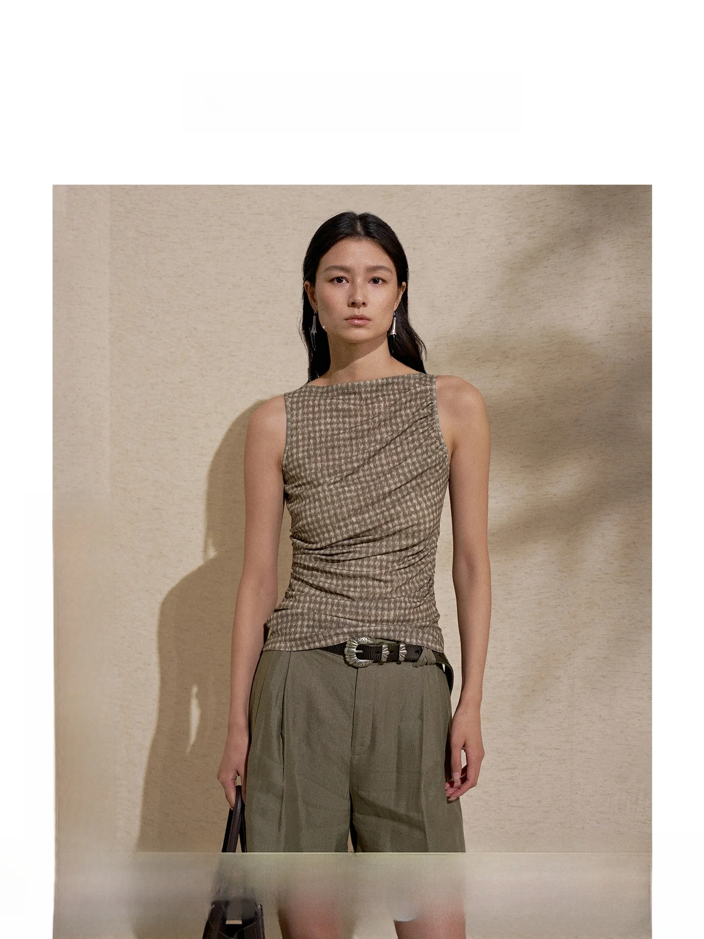 ZhiZhi Summer New Style Women's Slim Fit Sleeveless Pleated Worm Silk Dry And Breathable Versatile Vest H-Shape Backless Top
ZhiZhi Summer New Style Women's Slim Fit Sleeveless Pleated Worm Silk Dry And Breathable Versatile Vest H-Shape Backless Top
