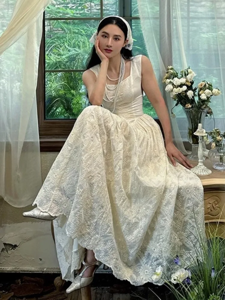 Women French Vintage Embroidered Long Evening Dress Elegant Chic Sleeveless Slim A-Line Party Vacation Sundress Vestdios Mujer
Women French Vintage Embroidered Long Evening Dress Elegant Chic Sleeveless Slim A-Line Party Vacation Sundress Vestdios Mujer