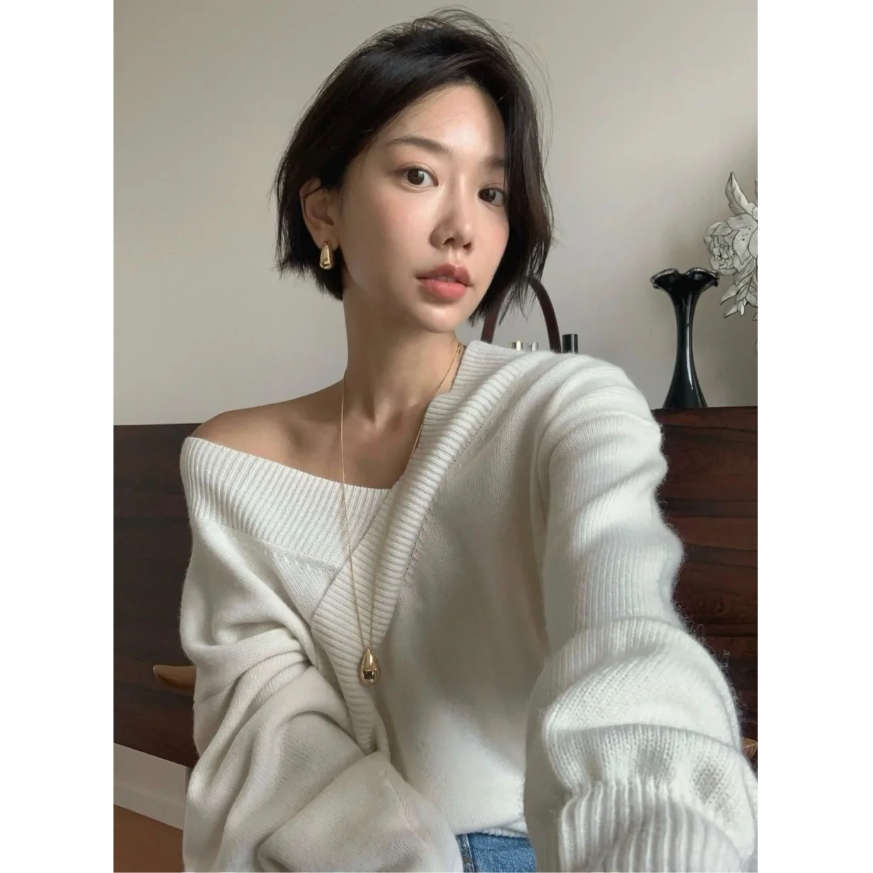 Sexy Korean Sle V-Ne Long Sve Knitted Sweater Autumn Winter New Arrival Casual Sle Polyester Fiber Women's Top
Sexy Korean Sle V-Ne Long Sve Knitted Sweater Autumn Winter New Arrival Casual Sle Polyester Fiber Women's Top