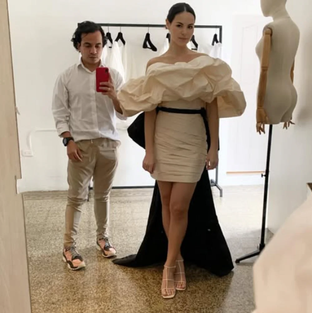 Elegant With Oversize Bow Detachable Train Fashion Short Cap Sleeves Formal Dress Ruched Sheath Short Dresses
Elegant With Oversize Bow Detachable Train Fashion Short Cap Sleeves Formal Dress Ruched Sheath Short Dresses