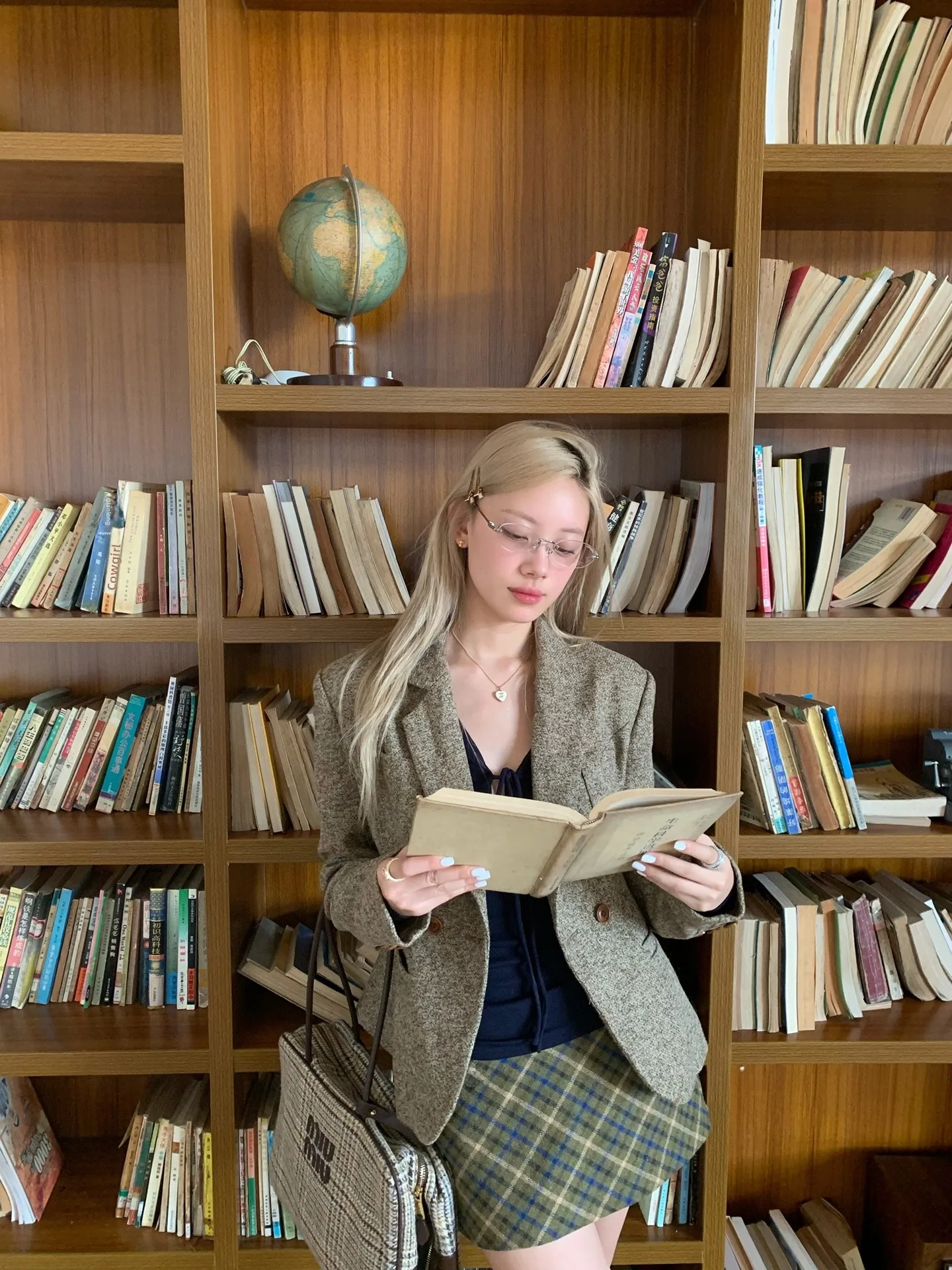 Retro ort Suit Jaet for Women Korean Sle Winter New Arrival Magic Book Library by 8uioio Breathable Casual Faion
Retro ort Suit Jaet for Women Korean Sle Winter New Arrival Magic Book Library by 8uioio Breathable Casual Faion