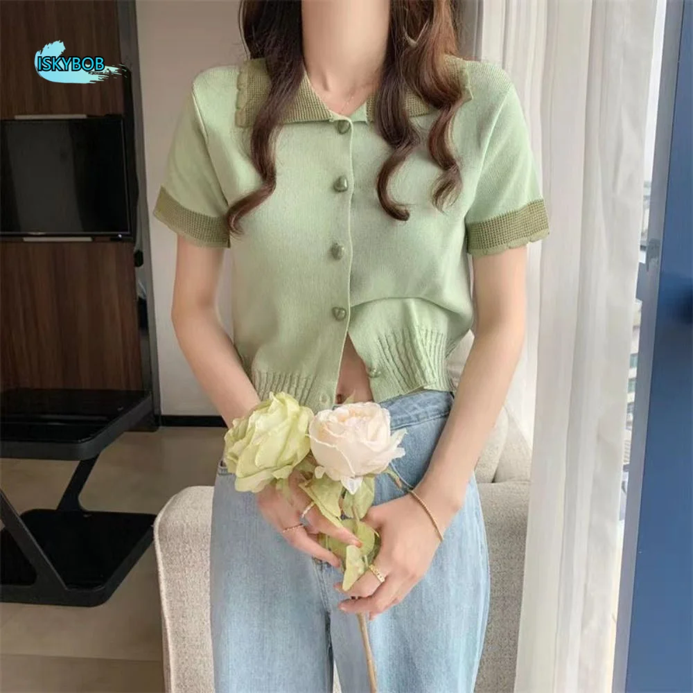 Casual Lapel Knit V-neck T-shirt Patchwork Korean Style Women's Slim Crop Tops Love button Streetwear Short Sleeve Tops Club
Casual Lapel Knit V-neck T-shirt Patchwork Korean Style Women's Slim Crop Tops Love button Streetwear Short Sleeve Tops Club