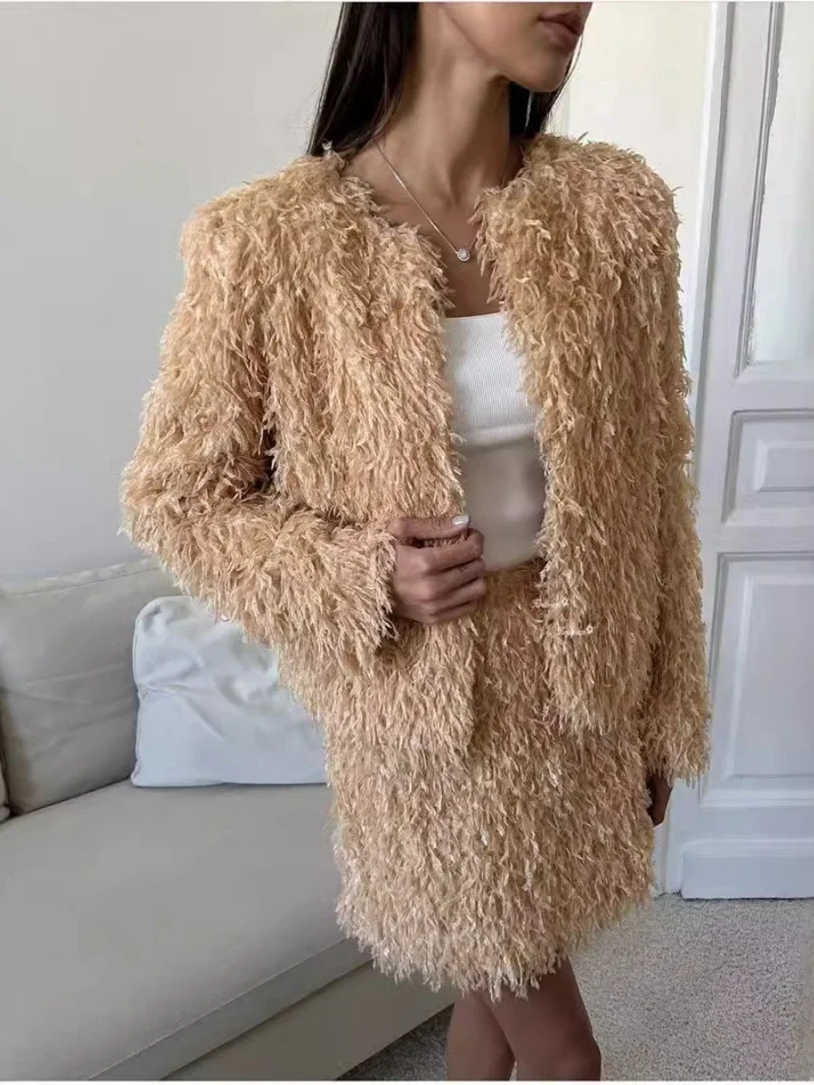 Bornladies Women's Elegant Short Jacket+Skirt Set Autumn Winter Warm New Tassel Fashion Jacket Loose Chic Office Ladies' Suits
Bornladies Women's Elegant Short Jacket+Skirt Set Autumn Winter Warm New Tassel Fashion Jacket Loose Chic Office Ladies' Suits