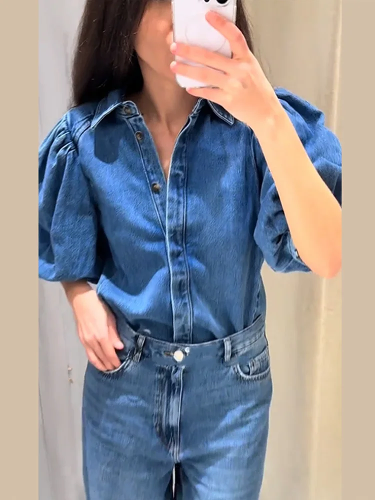 Trendy Blue Denim Women's Shirts Half Puff Sleeve Turn-down Collar Pleated Female Shirt Button Spring Summer Street Lady Tops
Trendy Blue Denim Women's Shirts Half Puff Sleeve Turn-down Collar Pleated Female Shirt Button Spring Summer Street Lady Tops