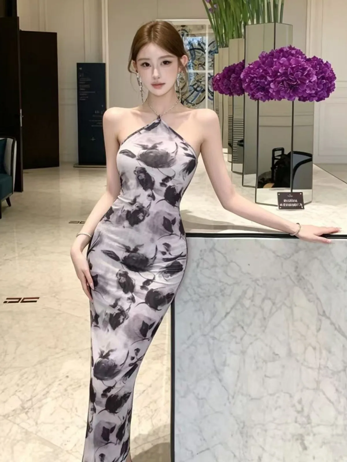 Summer 2026 Women's Belted Halter Dress Design Sensation Print Long Dress Slimming Effect H-Shape Universal Fit Non-Velvet
Summer 2026 Women's Belted Halter Dress Design Sensation Print Long Dress Slimming Effect H-Shape Universal Fit Non-Velvet