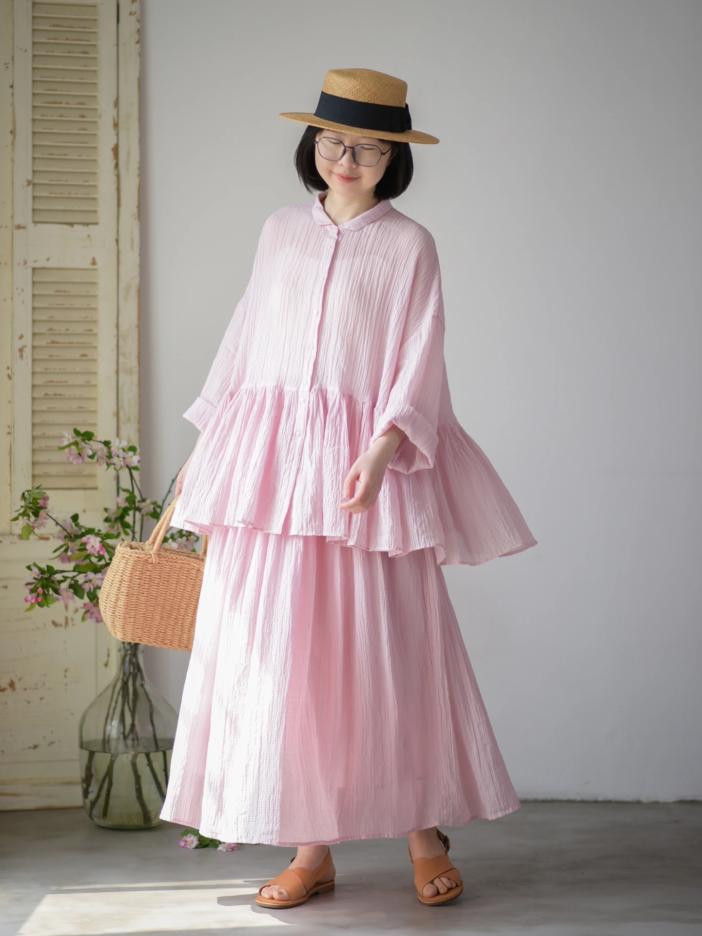 Loose Fit Long Sleeve Pleated Linen Shirt Wide Hemline Skirt Set Japanese Style Loose Comfortable Breathable Women's Shirt
Loose Fit Long Sleeve Pleated Linen Shirt Wide Hemline Skirt Set Japanese Style Loose Comfortable Breathable Women's Shirt
