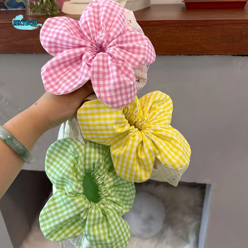 Korean Style Plaid Drawstring Bag Printing Cute Flower Handbag Large Capacity Storage Bag Small Crossbody Bag Student
Korean Style Plaid Drawstring Bag Printing Cute Flower Handbag Large Capacity Storage Bag Small Crossbody Bag Student