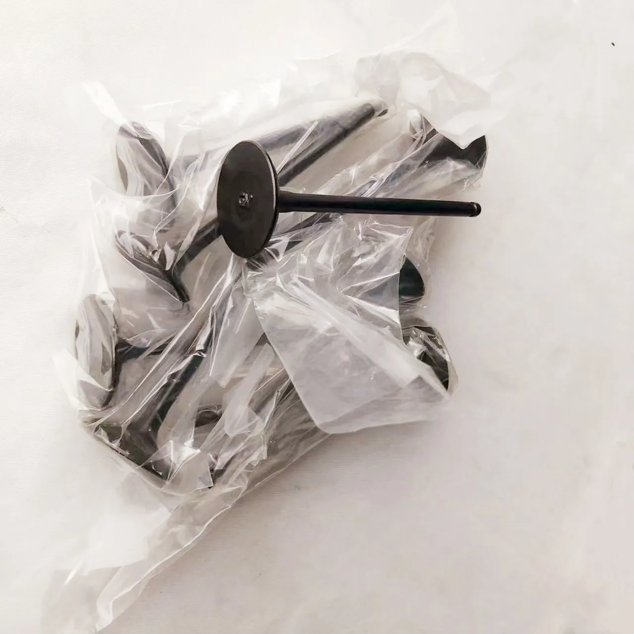 16PCS/SET Engine Intake & Exhaust Valves for Great Wall C30,Haval H3,H5,CUV ,GW4G15 Engine
16PCS/SET Engine Intake & Exhaust Valves for Great Wall C30,Haval H3,H5,CUV ,GW4G15 Engine