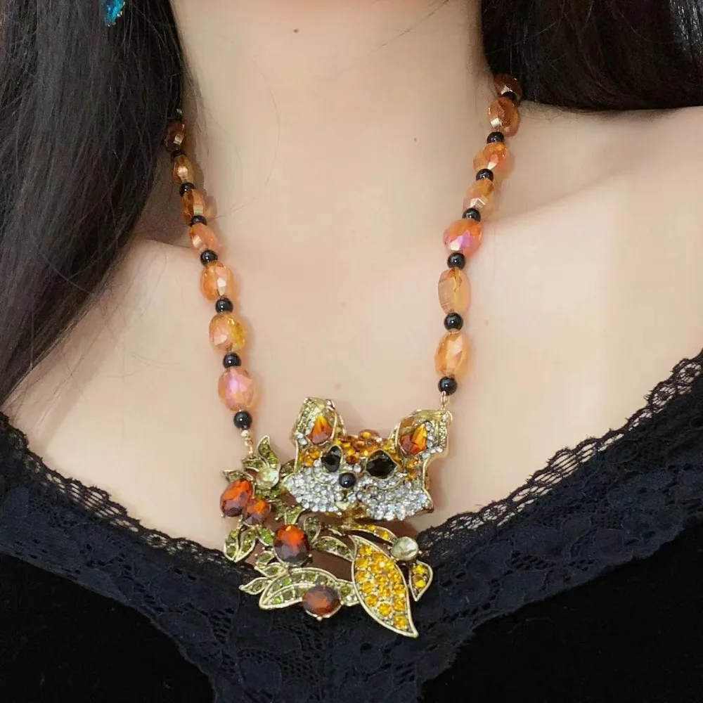 Luxury Crystal Cat Necklace Earrings Exaggerated Neck Jewelry Rhinestones Pendant Necklace Accessories Beaded
Luxury Crystal Cat Necklace Earrings Exaggerated Neck Jewelry Rhinestones Pendant Necklace Accessories Beaded