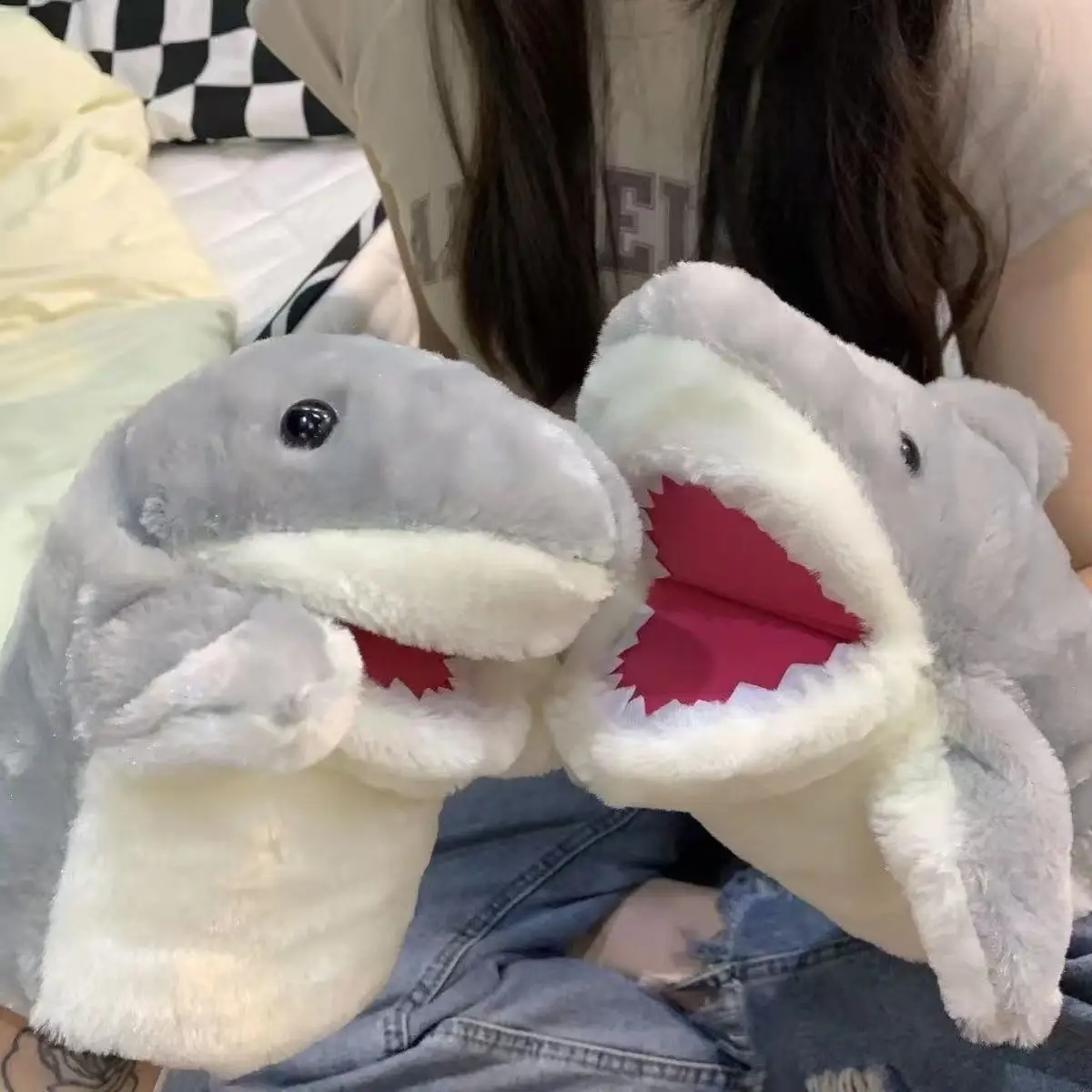 Shark Hand Puppet Gloves, Plush Gloves, Small Shark Arm Toy Set, Hands and Mouth Can Move, Can Open Mouth, Plush Toy
Shark Hand Puppet Gloves, Plush Gloves, Small Shark Arm Toy Set, Hands and Mouth Can Move, Can Open Mouth, Plush Toy