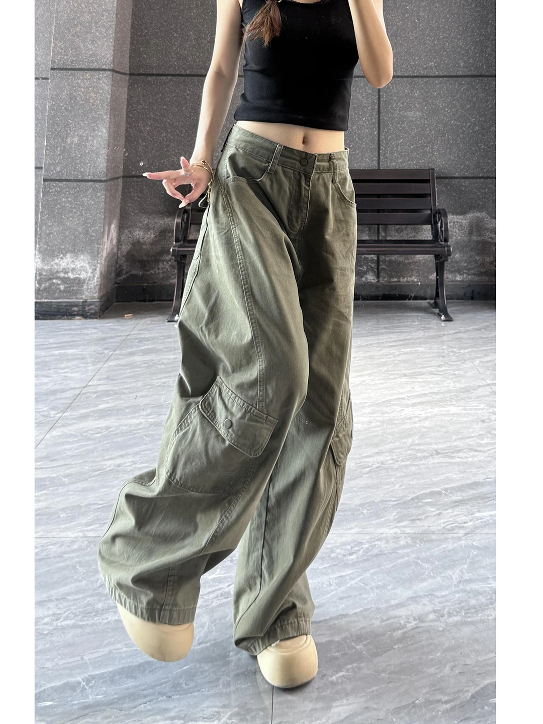 Military Green Multi-Pocket Work Pants Women's Style Fall Trendy Girls Loose Leggings American Retro Wide Leg Jeans
Military Green Multi-Pocket Work Pants Women's Style Fall Trendy Girls Loose Leggings American Retro Wide Leg Jeans