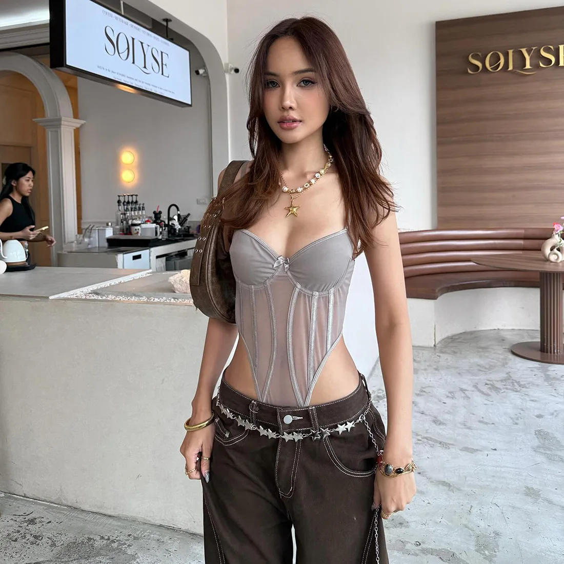 Sexy See Through Bodysuit Women 2025 Summer Bow Sleeveless Low Neck Backless Stretch Skinny Corset Street Clubwear
Sexy See Through Bodysuit Women 2025 Summer Bow Sleeveless Low Neck Backless Stretch Skinny Corset Street Clubwear