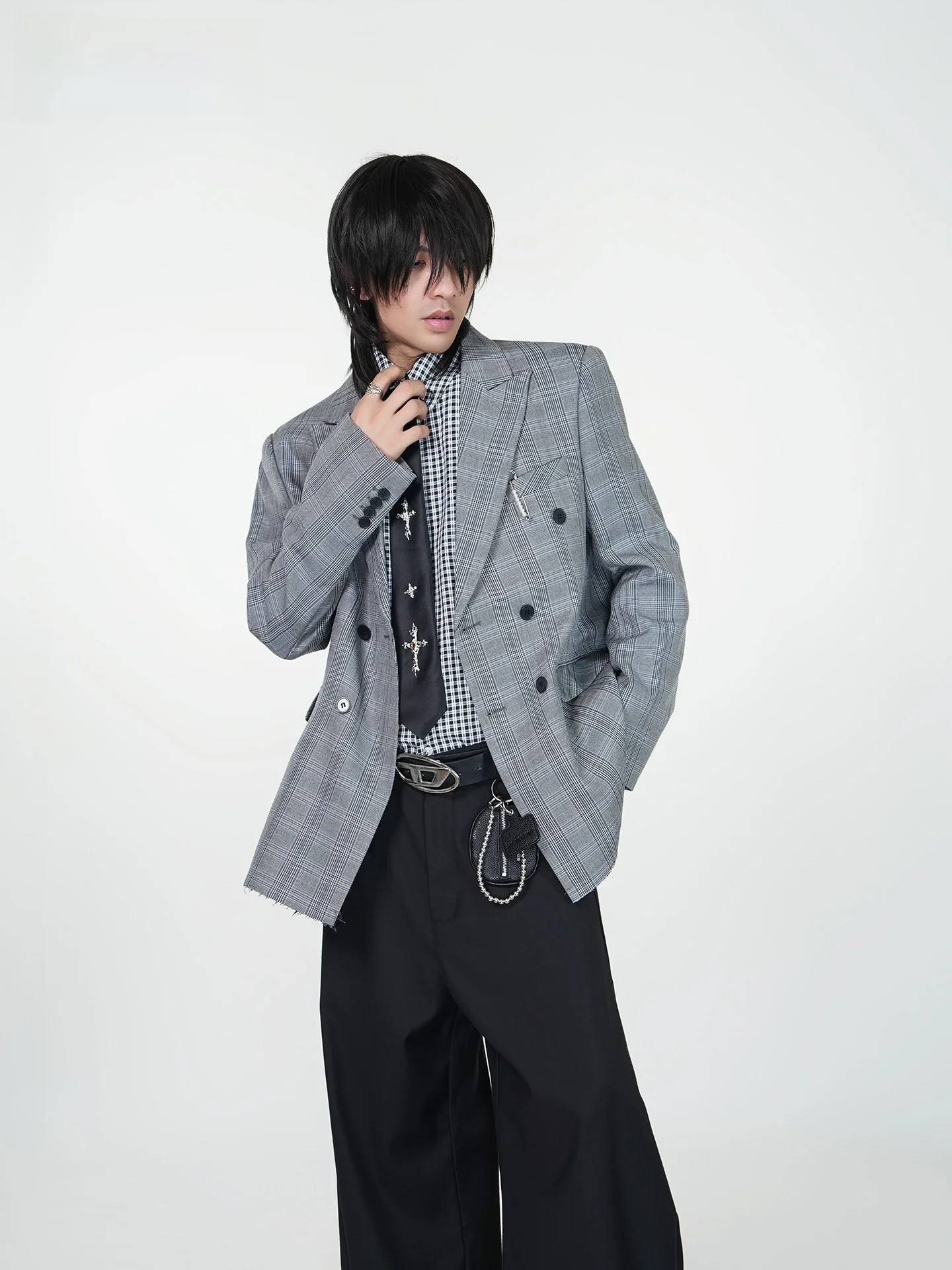 Повседневный пиджак свободного кроя с подплечниками, больших размеров, в стиле ретро, для ранней осени, верхняя одежда
Повседневный пиджак свободного кроя с подплечниками, больших размеров, в стиле ретро, для ранней осени, верхняя одежда