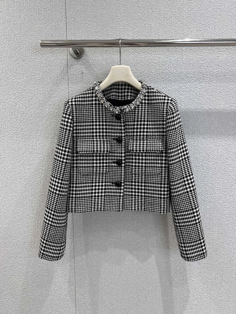 Весенне-осенняя модная повседневная куртка, короткое пальто для женщин, свободная однобортная куртка с v-образным вырезом, короткое пальто
Весенне-осенняя модная повседневная куртка, короткое пальто для женщин, свободная однобортная куртка с v-образным вырезом, короткое пальто