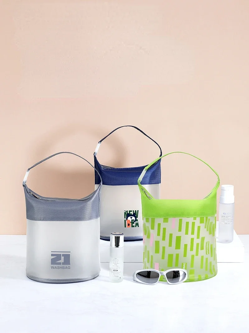 Transparent waterproof portable storage bag Storage bag Multi-functional portable travel toiletry bag
Transparent waterproof portable storage bag Storage bag Multi-functional portable travel toiletry bag