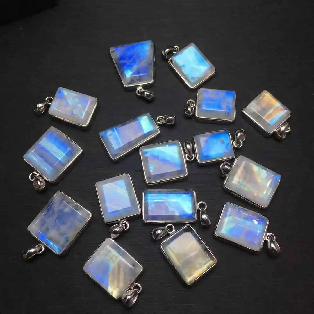 Unit One Piece 925 Silver With Natural Blue Moonstone Gemstone Crystal Square Necklace Pendant For Gift
Unit One Piece 925 Silver With Natural Blue Moonstone Gemstone Crystal Square Necklace Pendant For Gift