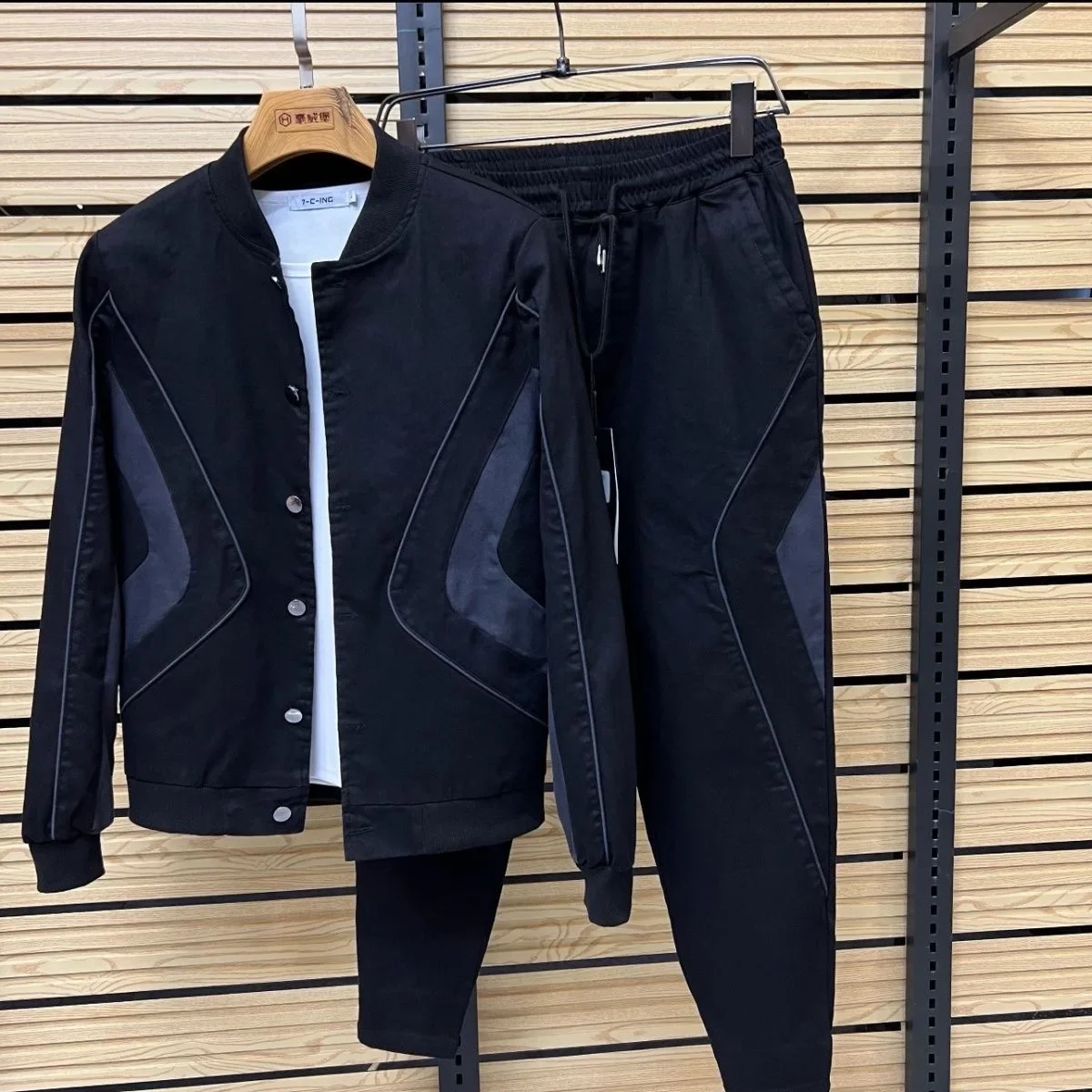 Spring and Autumn New Suit Men's and Women's Korean Youth Trend Patchwork Patchwork Color Collision Guy Versatile Suit Baseball
Spring and Autumn New Suit Men's and Women's Korean Youth Trend Patchwork Patchwork Color Collision Guy Versatile Suit Baseball